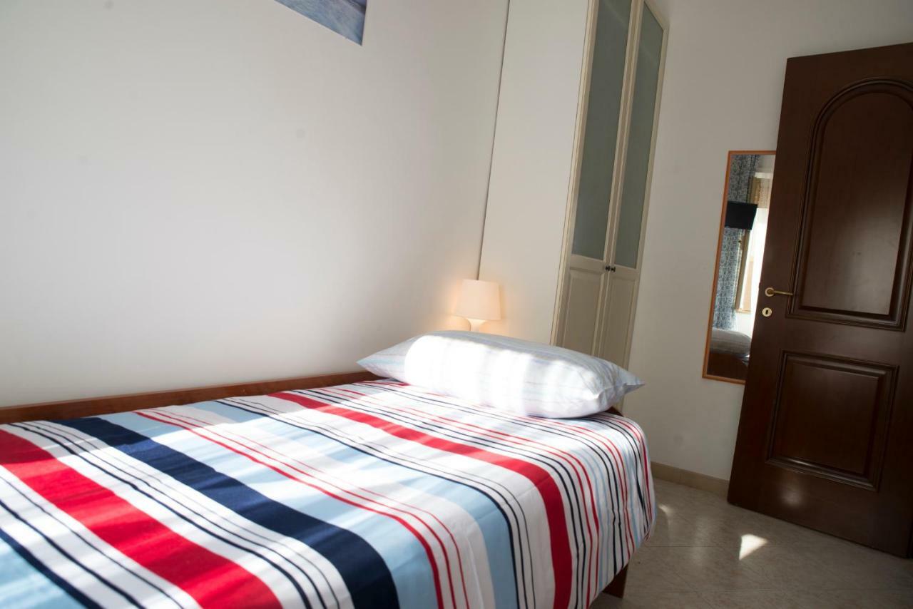 B&B Calypso Lido di Ostia Esterno foto